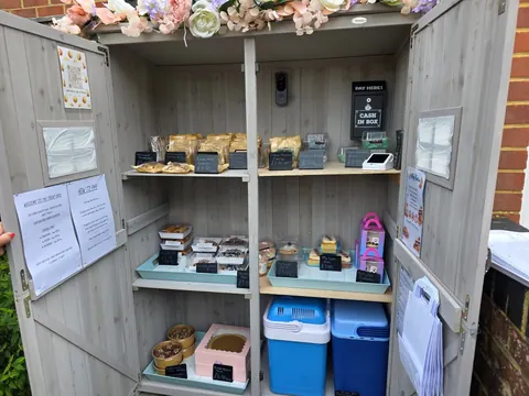 Photo 1 of 1 — Butterflies and Lace Bakes and Gifts