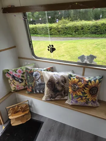 A window with a paw print on it.