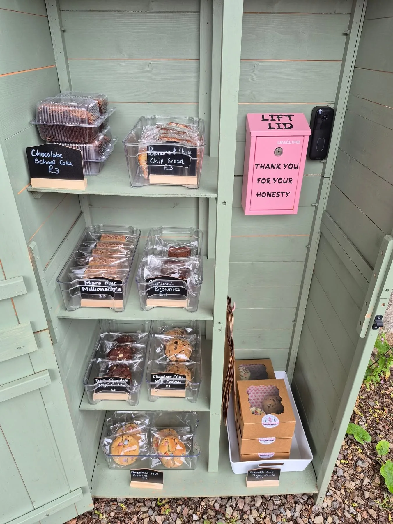 New Chapter Cakes & Bakes: honesty box on HonestyBox.scot