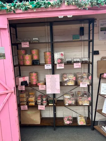 Photo 4 of 4 — The Cake Shed Surfleet by Cakes by Melissa George