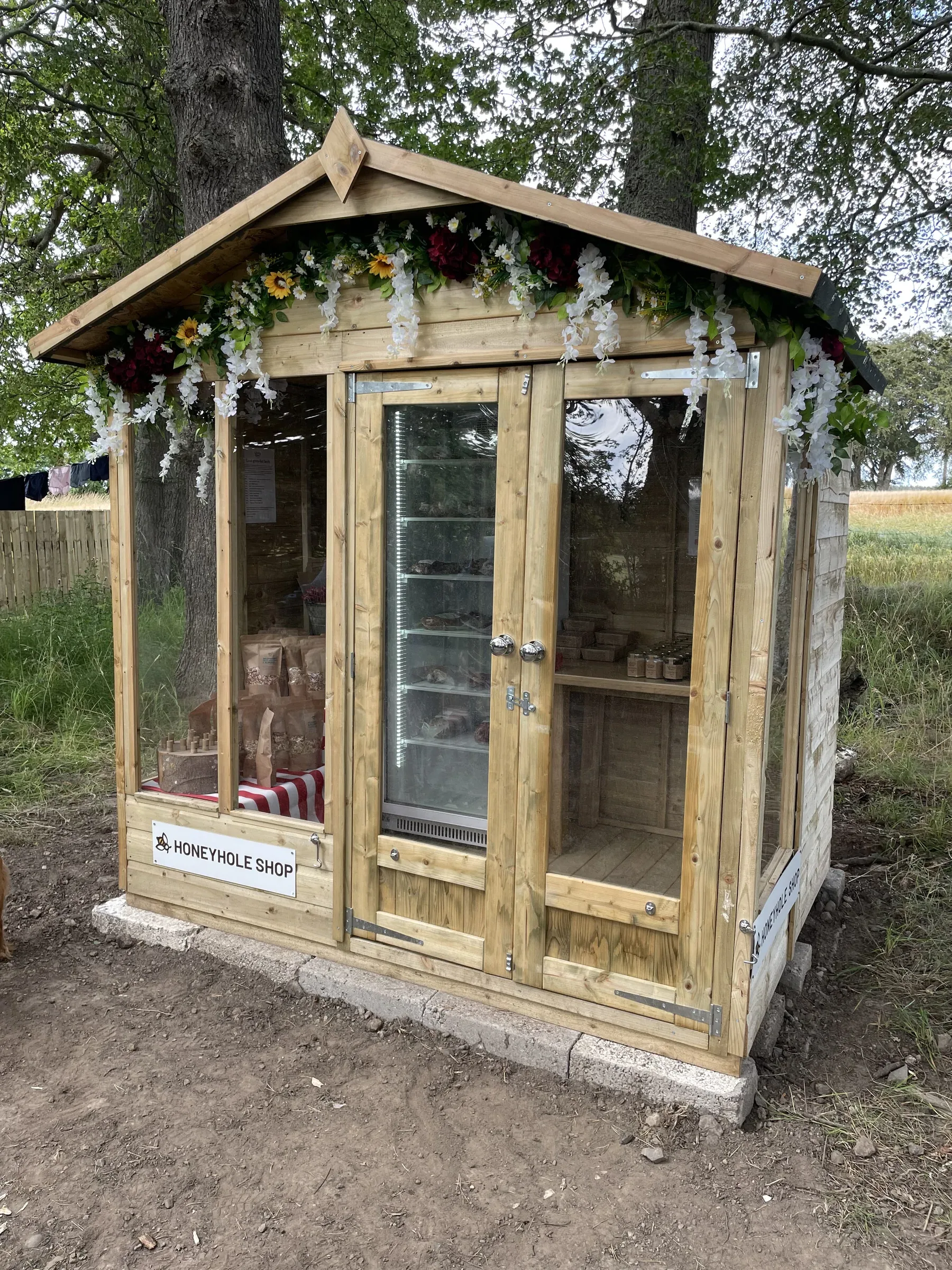 The Honeyhole Shop: honesty box on HonestyBox.uk