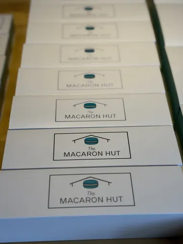 A box with the word Macaron on it.