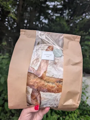 A bag of bread with a label that says "Warbread".